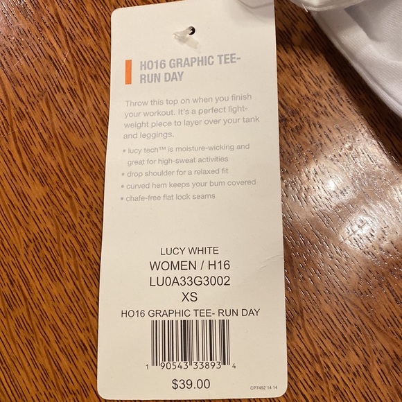 XS Lucy Sun Day Run Day T-shirt wicking, short sleeved, no chafe, white lightwt - Picture 5 of 11